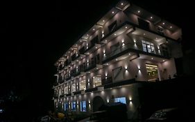 Hotel Candle Wood